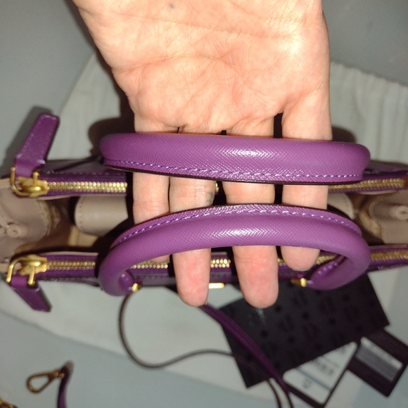 #31 MCM Two tone Crossbody Handbag π LIKE NEW π - Picture 13 of 17